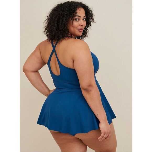 Torrid Wire-Free Racerback Tankini Top Size 6X DD/F torrid size 6 plus size swim - Picture 3 of 8